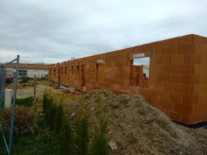 Maçonnerie, terrassement et couverture vers Langon