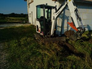 Réalisation d’une tranchée près de Langon