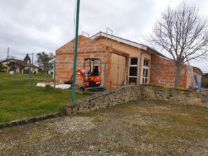 Maçonnerie : agrandissement de salle des fêtes à Berthez